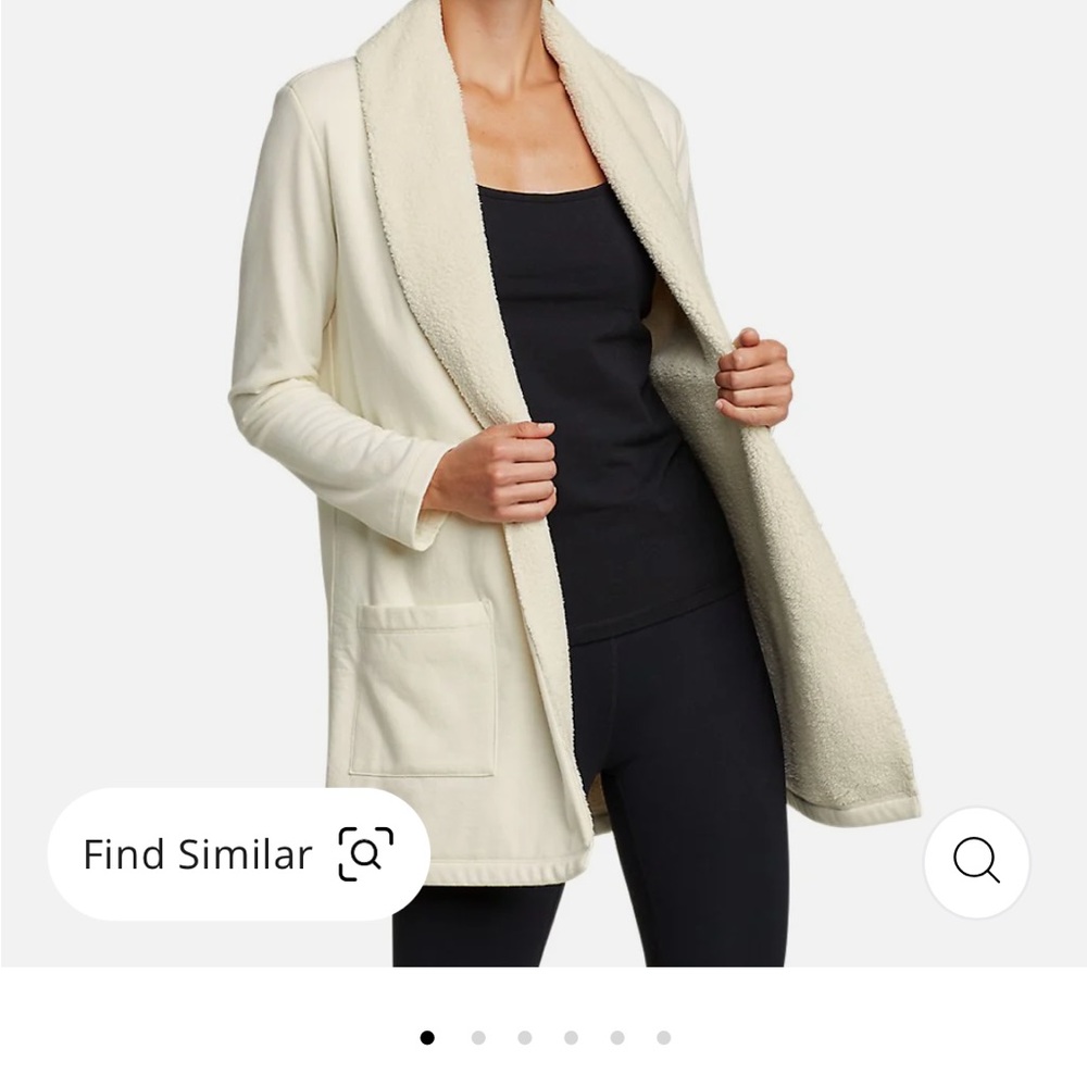 Eddie Bauer Women’s Faux Shearling Cabin Cardigan in ivory size medium new.